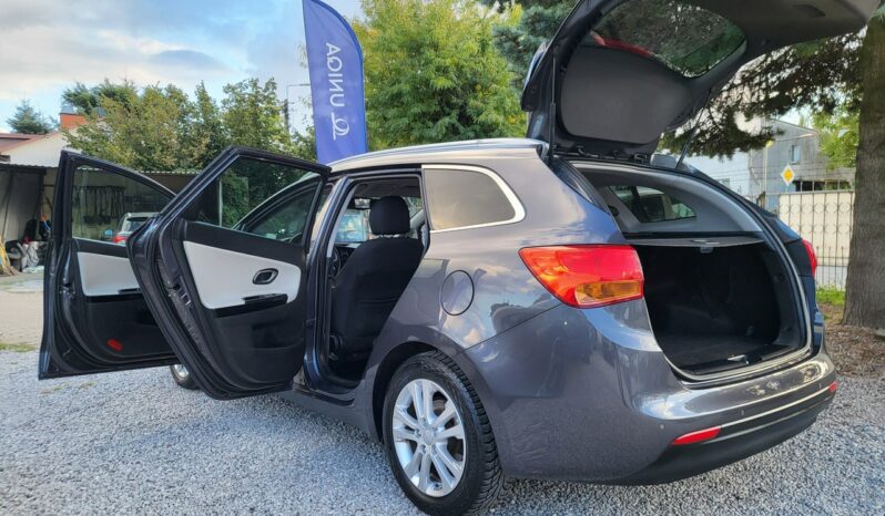 Kia Ceed | FWD (przód) | Manualna | 135 KM | Szary full