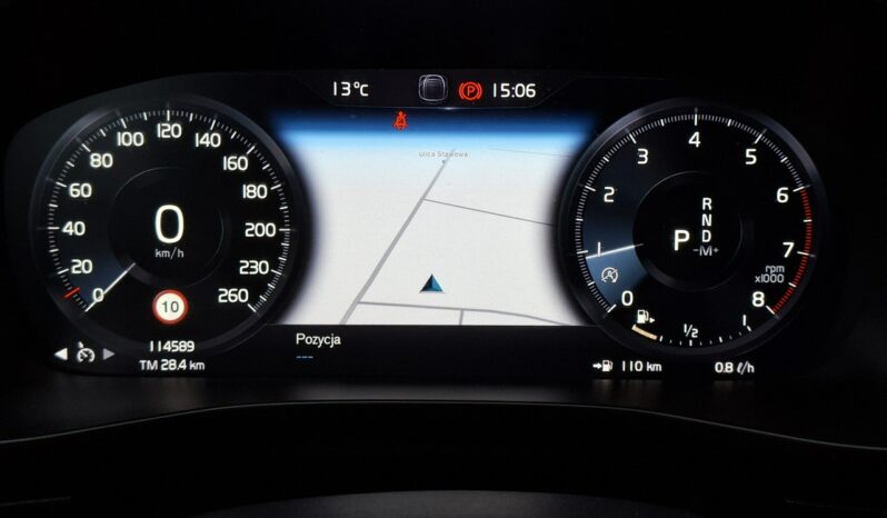 Volvo XC 40 | FWD (przód) | Automatyczna | 163 KM | Czarny full