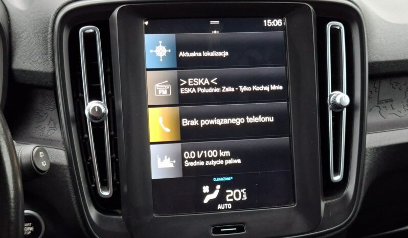 Volvo XC 40 | FWD (przód) | Automatyczna | 163 KM | Czarny full