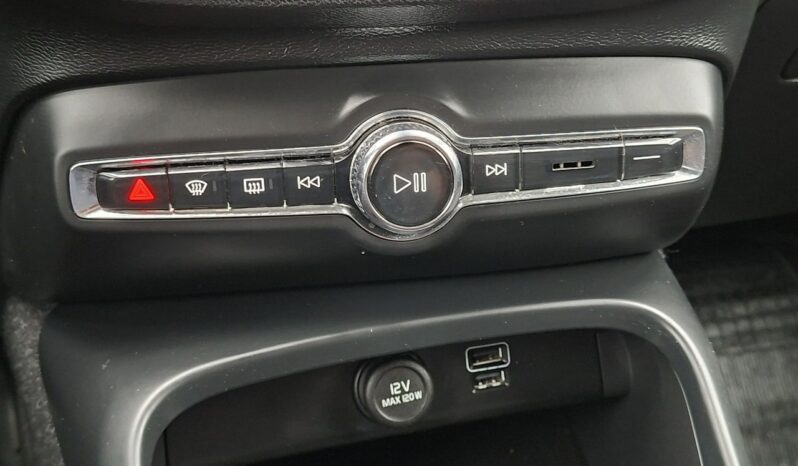 Volvo XC 40 | FWD (przód) | Automatyczna | 163 KM | Czarny full