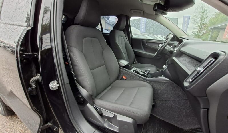 Volvo XC 40 | FWD (przód) | Automatyczna | 163 KM | Czarny full