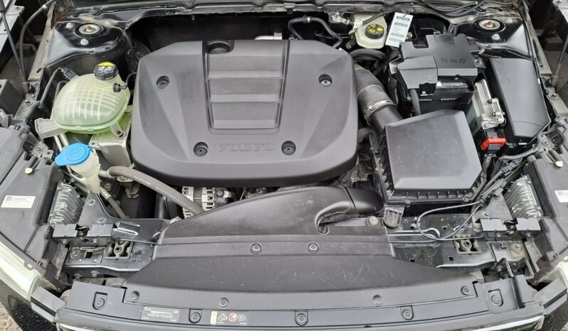 Volvo XC 40 | FWD (przód) | Automatyczna | 163 KM | Czarny full