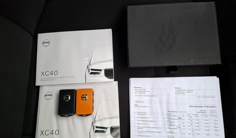 Volvo XC 40 | FWD (przód) | Automatyczna | 163 KM | Czarny full