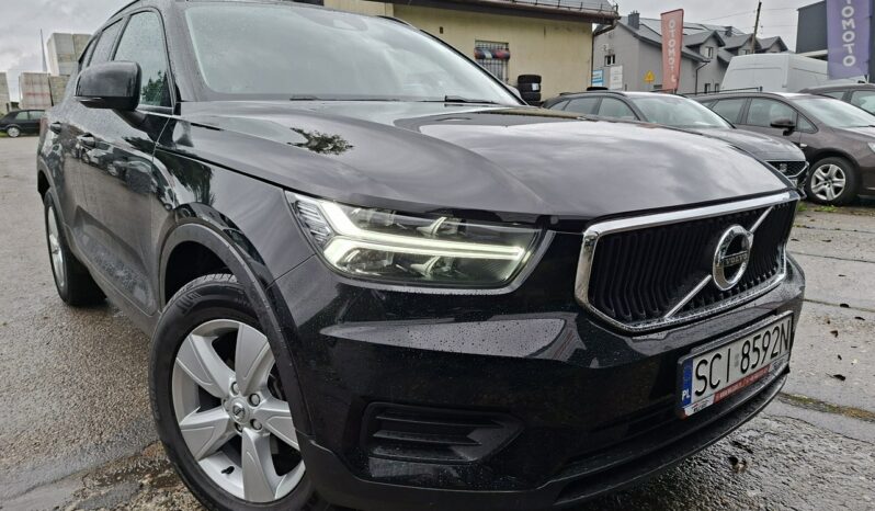 Volvo XC 40 | FWD (przód) | Automatyczna | 163 KM | Czarny full