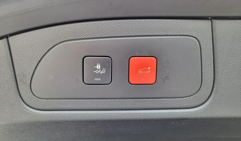 DS Automobiles DS 7 Crossback | 4×4 (doł. automatycznie) | Automatyczna | 177 KM | Szary full