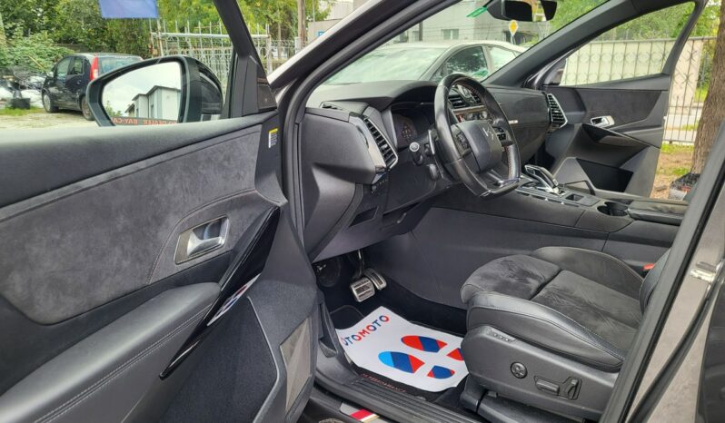 DS Automobiles DS 7 Crossback | 4×4 (doł. automatycznie) | Automatyczna | 177 KM | Szary full