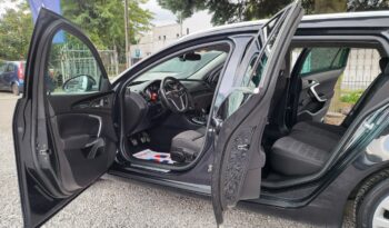 Opel Insignia | FWD (przód) | Manualna | 160 KM | Czarny full