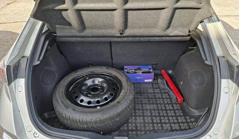 Honda Civic | FWD (przód) | Manualna | 83 KM | Srebrny full