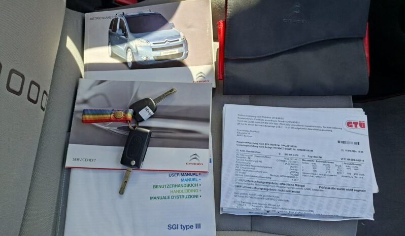 Citroën Berlingo | FWD (przód) | Manualna | 120 KM | Czarny full