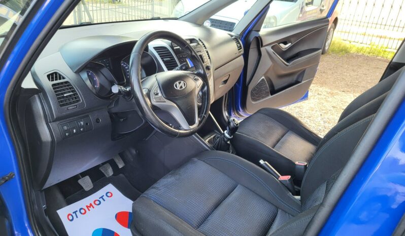 Hyundai ix20 | FWD (przód) | Manualna | 77 KM | Niebieski full