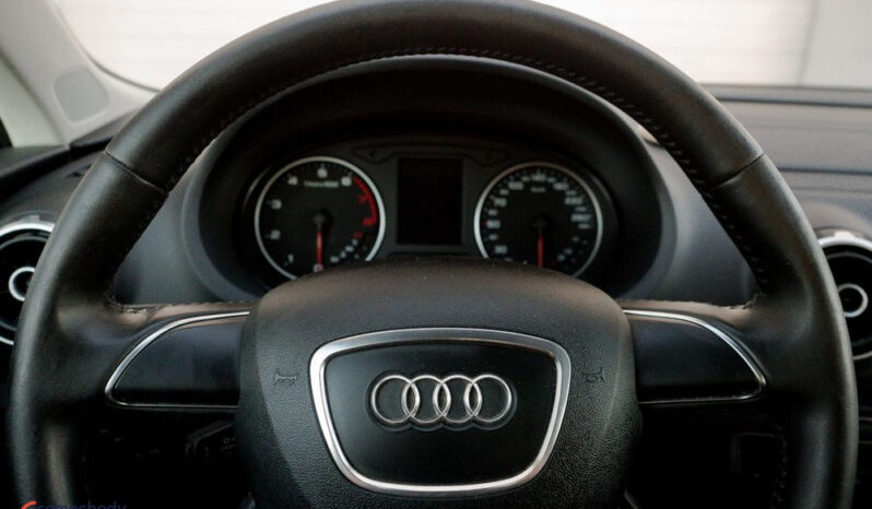 Audi A3 Sportback | FWD (przód) | Manualna | 122 KM | Czarny full