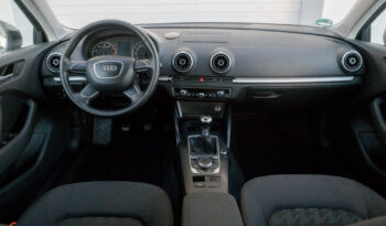 Audi A3 Sportback | FWD (przód) | Manualna | 122 KM | Czarny full