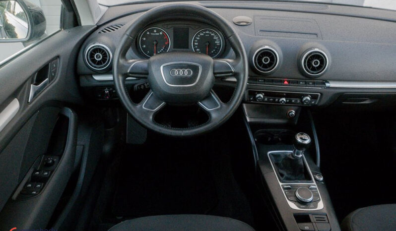 Audi A3 Sportback | FWD (przód) | Manualna | 122 KM | Czarny full