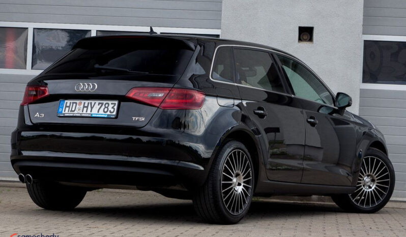 Audi A3 Sportback | FWD (przód) | Manualna | 122 KM | Czarny full