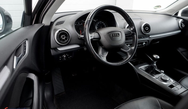 Audi A3 Sportback | FWD (przód) | Manualna | 122 KM | Czarny full
