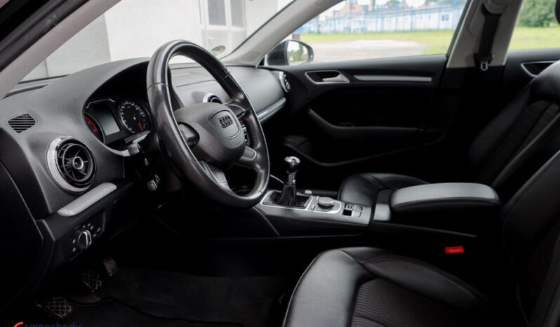 Audi A3 Sportback | FWD (przód) | Manualna | 122 KM | Czarny full