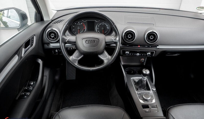 Audi A3 Sportback | FWD (przód) | Manualna | 122 KM | Czarny full