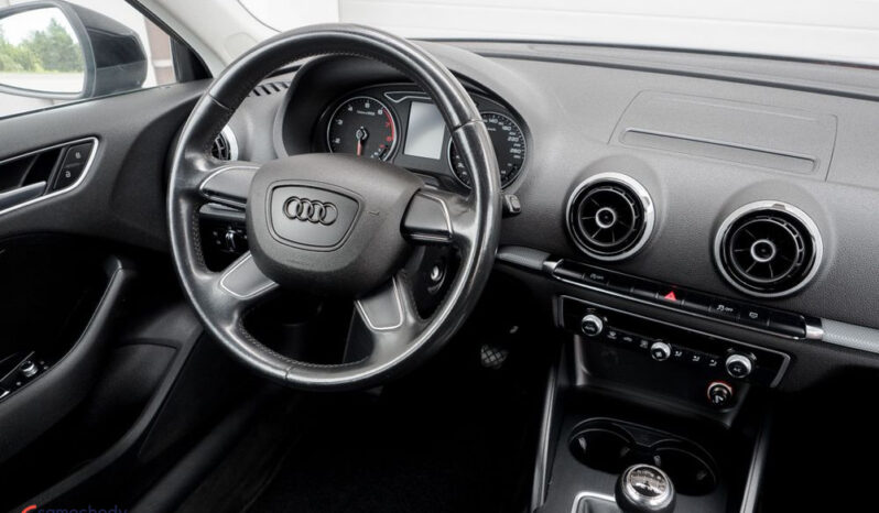 Audi A3 Sportback | FWD (przód) | Manualna | 122 KM | Czarny full