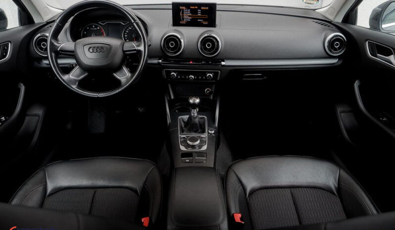 Audi A3 Sportback | FWD (przód) | Manualna | 122 KM | Czarny full