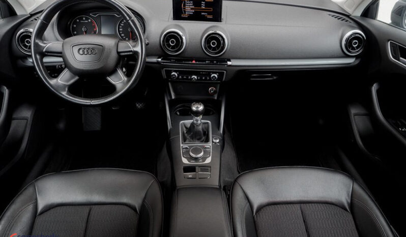 Audi A3 Sportback | FWD (przód) | Manualna | 122 KM | Czarny full