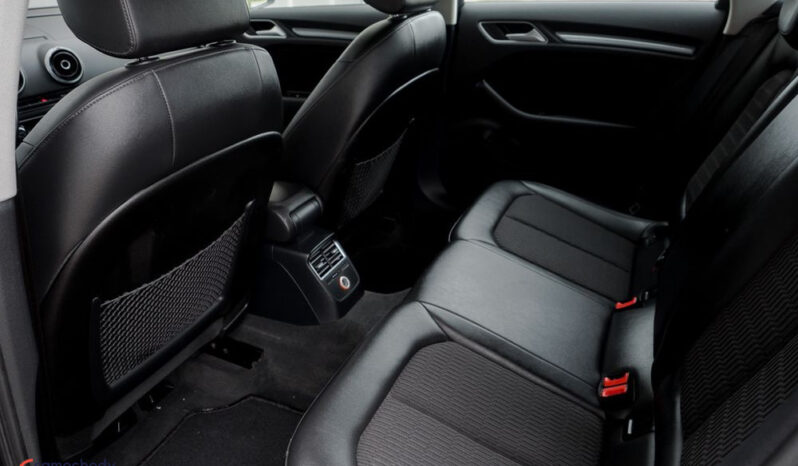 Audi A3 Sportback | FWD (przód) | Manualna | 122 KM | Czarny full