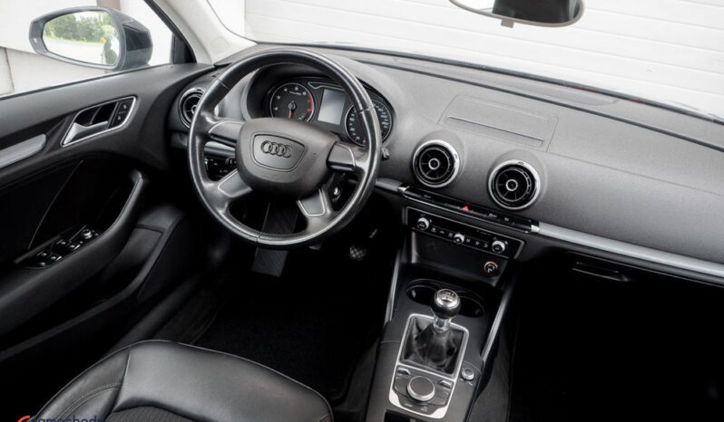 Audi A3 Sportback | FWD (przód) | Manualna | 122 KM | Czarny full