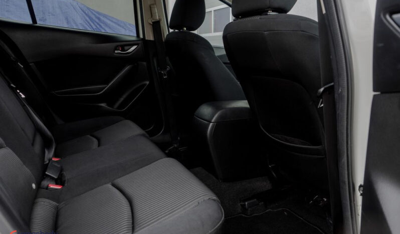 Mazda 3 | FWD (przód) | Manualna | 165 KM | Biały full
