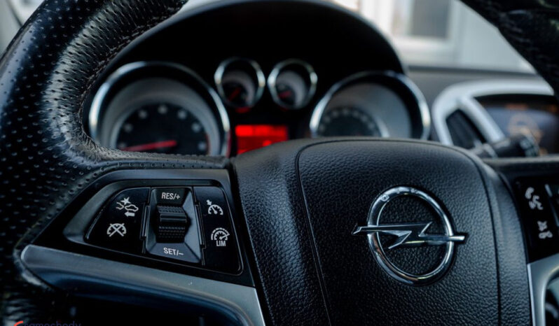 Opel Astra | FWD (przód) | Manualna | 180 KM | Biały full