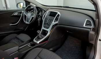 Opel Astra | FWD (przód) | Manualna | 180 KM | Biały full