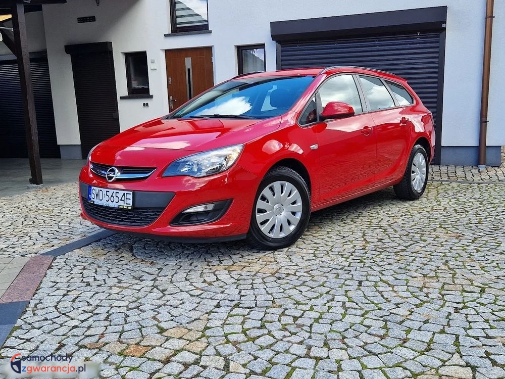 Opel Astra | Fwd (Przód) | Manualna | 120 Km | Czerwony
