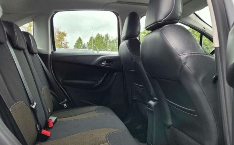 Citroën C3 | FWD (przód) | Automatyczna | 68 KM | Srebrny full