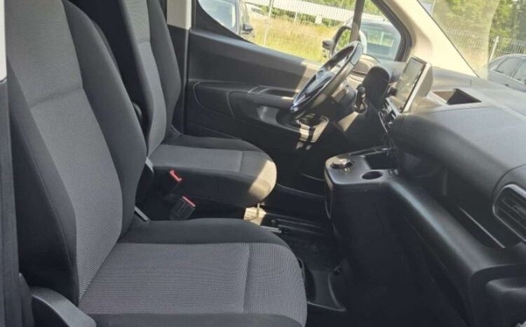 Opel Combo | FWD (przód) | Automatyczna | 130 KM | Biały full