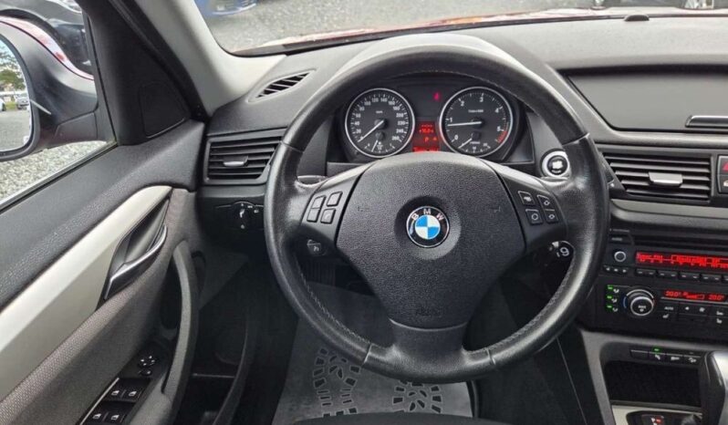 BMW X1 | 4×4 (doł. automatycznie) | Automatyczna | 204 KM | Bordowy full