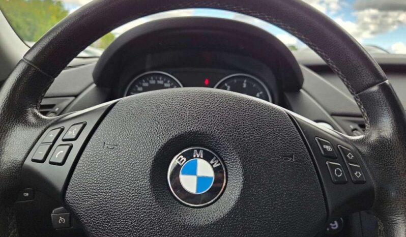BMW X1 | 4×4 (doł. automatycznie) | Automatyczna | 204 KM | Bordowy full