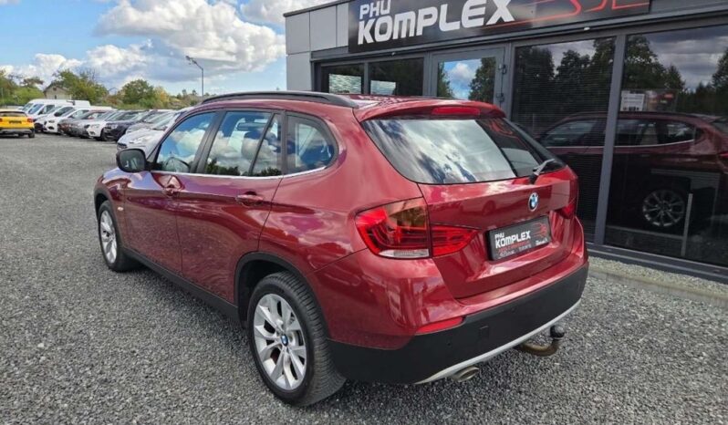 BMW X1 | 4×4 (doł. automatycznie) | Automatyczna | 204 KM | Bordowy full