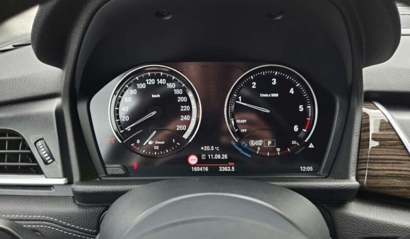 BMW Seria 2 | 4×4 (doł. automatycznie) | Automatyczna | 190 KM | Bordowy full