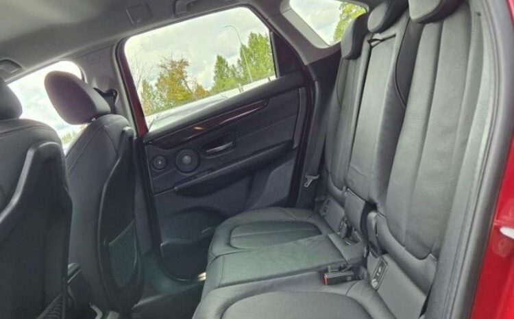 BMW Seria 2 | 4×4 (doł. automatycznie) | Automatyczna | 190 KM | Bordowy full