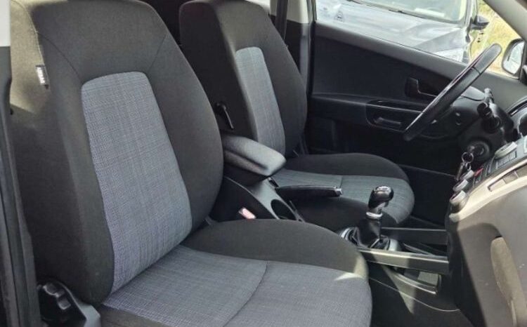 Kia Ceed | FWD (przód) | Manualna | 125 KM | Czarny full