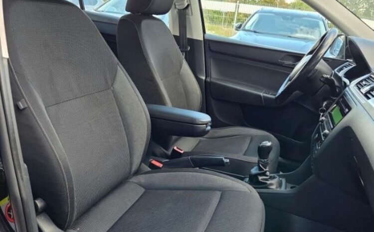 Skoda RAPID | FWD (przód) | Manualna | 86 KM | Czarny full