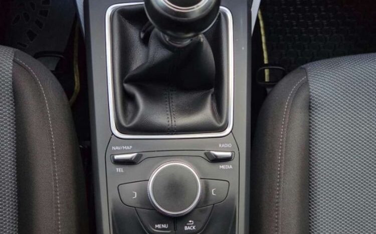 Audi Q2 | FWD (przód) | Manualna | 116 KM | Żółty full
