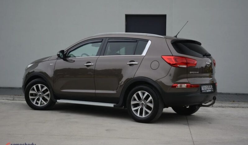Kia Sportage | 4×4 (doł. automatycznie) | Manualna | 136 KM | Brązowy full