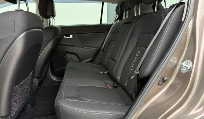 Kia Sportage | 4×4 (doł. automatycznie) | Manualna | 136 KM | Brązowy full