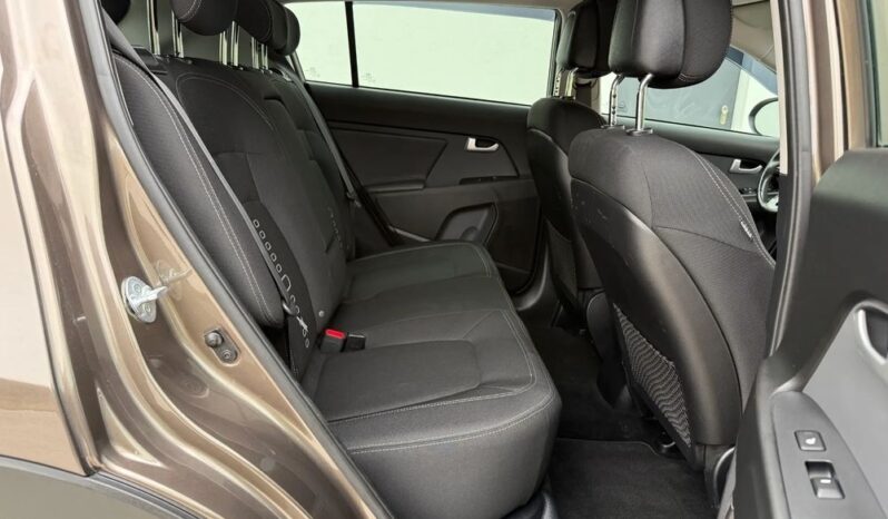 Kia Sportage | 4×4 (doł. automatycznie) | Manualna | 136 KM | Brązowy full