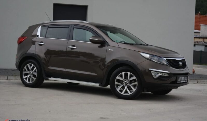 Kia Sportage | 4×4 (doł. automatycznie) | Manualna | 136 KM | Brązowy full