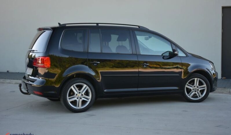 Volkswagen Touran | FWD (przód) | Manualna | 110 KM | Czarny full