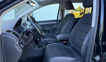 Volkswagen Touran | FWD (przód) | Manualna | 110 KM | Czarny full