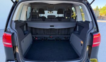 Volkswagen Touran | FWD (przód) | Manualna | 110 KM | Czarny full