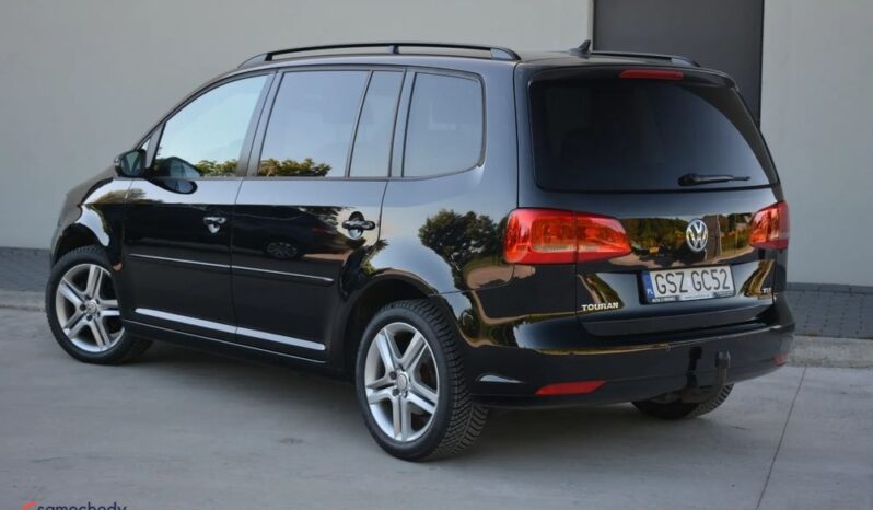 Volkswagen Touran | FWD (przód) | Manualna | 110 KM | Czarny full