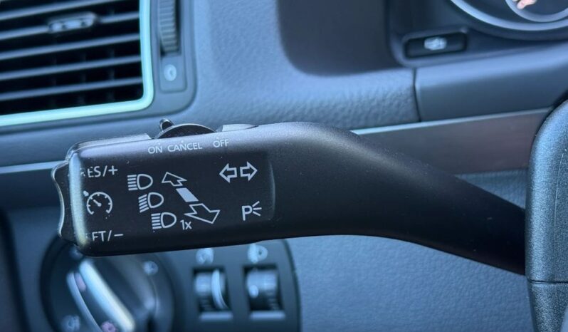 Volkswagen Touran | FWD (przód) | Manualna | 110 KM | Czarny full