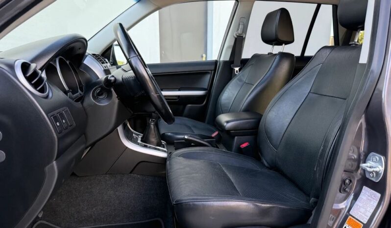 Suzuki Grand Vitara | 4×4 (stały) | Manualna | 129 KM | Szary full